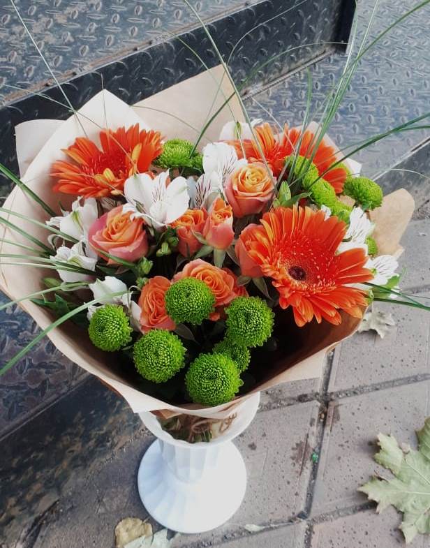 Букет цветов из: Герберы, Хризантемы, Альстромерии и Розы в Ирбите