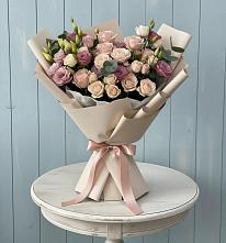 Букет цветов из:  Розы и Лизиантусы в Ирбите