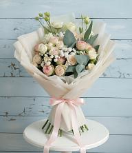 Букет цветов из:  Розы и Лизиантусы в Ирбите
