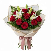 Букет цветов из:  Лилии и Розы в Ирбите