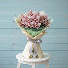 Букет цветов из:  Орхидеи и Розы в Ирбите