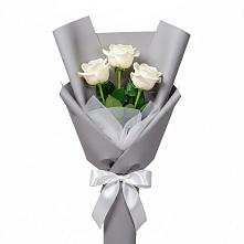 Букет 3 белые розы в Ирбите