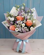 Букет цветов из:  Лизиантусы, Розы, Альстромерии и Гипсофила #REPLACE_PRED# Ирбите