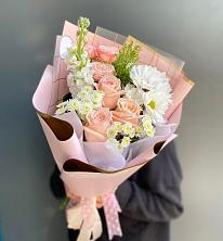 Букет цветов из:  Хризантемы и Розы в Ирбите