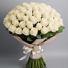 Букет 101 беля роза Белоснежка в Ирбите