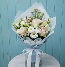 Букет цветов из:  Розы и Лизиантусы в Ирбите