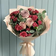 Букет цветов из:  Гвоздики и Розы в Ирбите