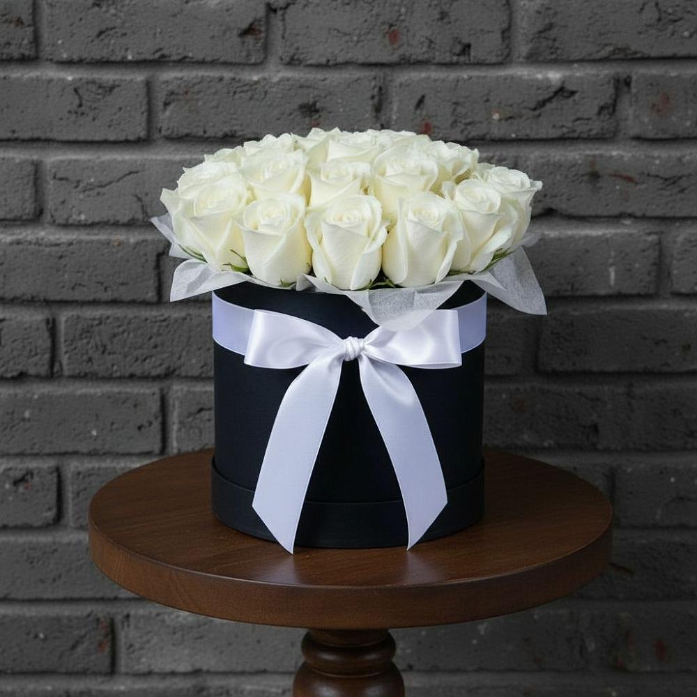 Цветочная композиция из Розы в шляпной коробке в Ирбите